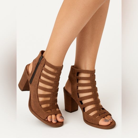 BED STU Occam Caged Shooties EUC - Picture 1 of 13